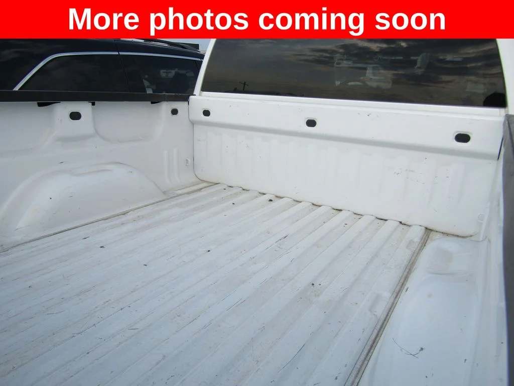 Used 2017 White Chevrolet LT image 13