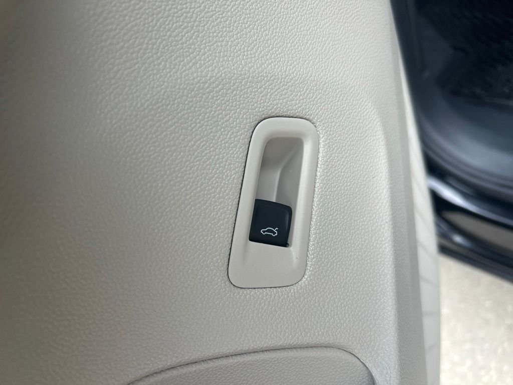 New 2026 Black Volkswagen SE w/Technology image 49