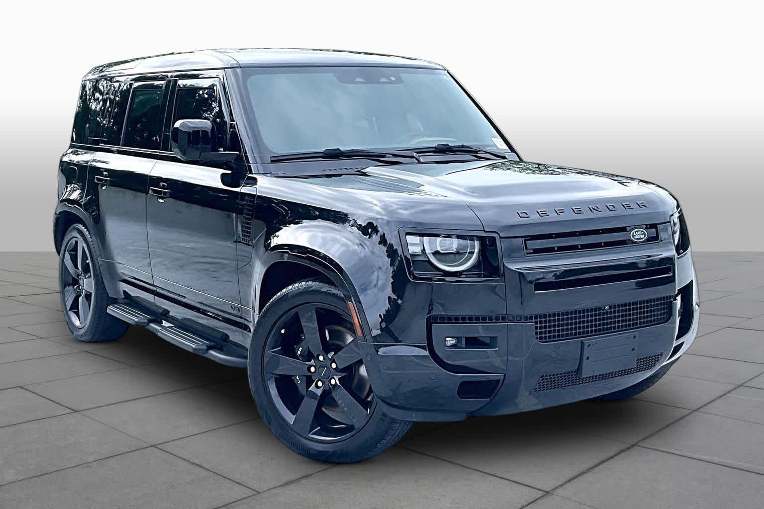 Used 2026 Santorini Black Metallic Land Rover V8 image 4