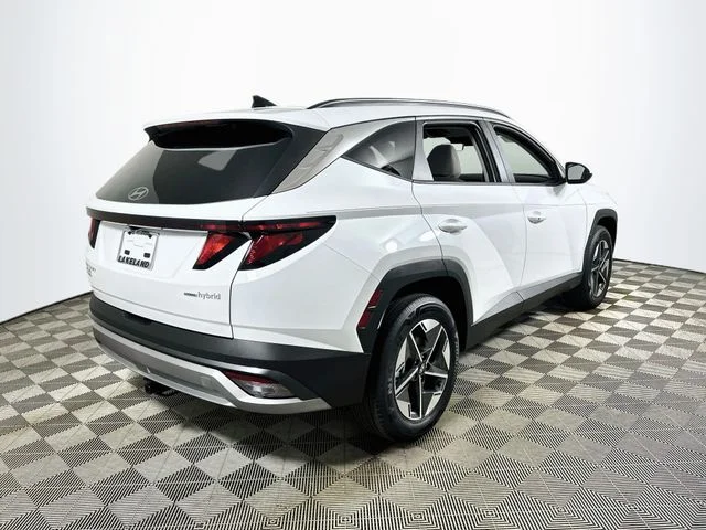 New 2026 White Hyundai SEL image 3