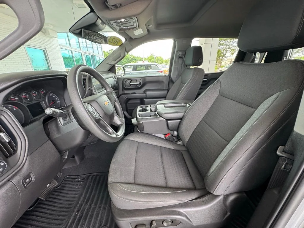 Used 2023 Gray Chevrolet Custom image 13