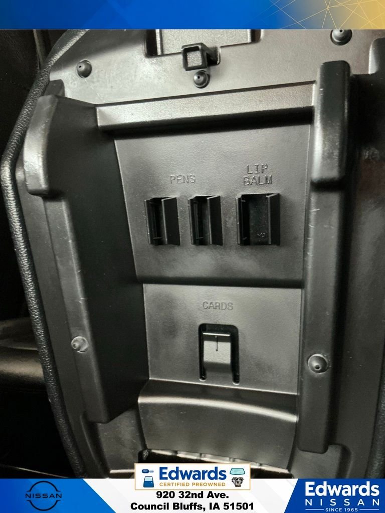 Used 2017 Silver Ford XLT image 34