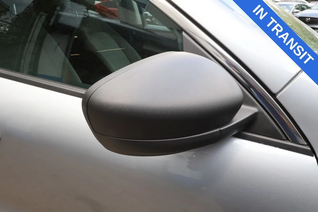 Used 2022 Silver Metallic Ford SE image 12