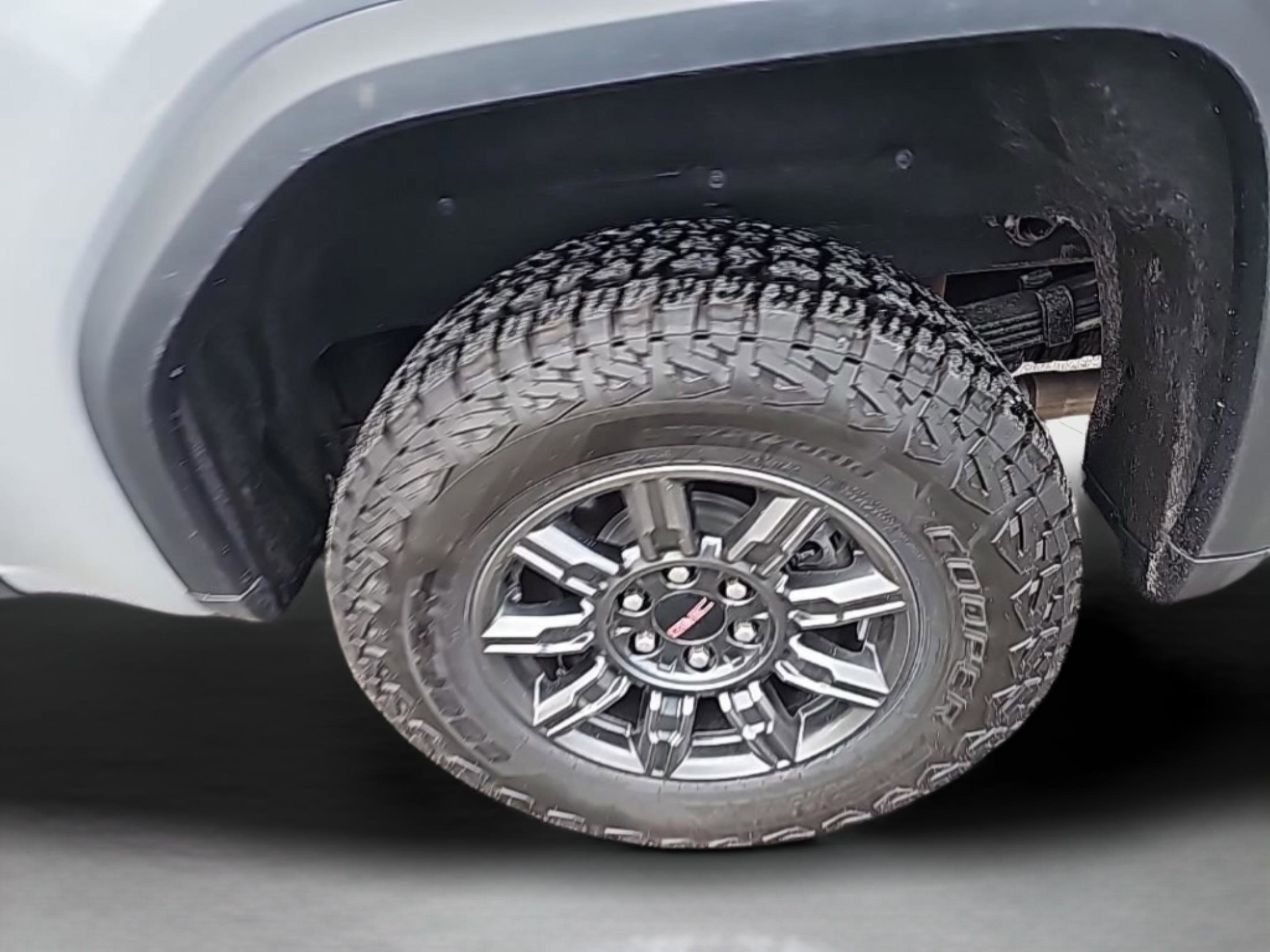 2024 GMC Sierra 1500 AT4X - Photo 46