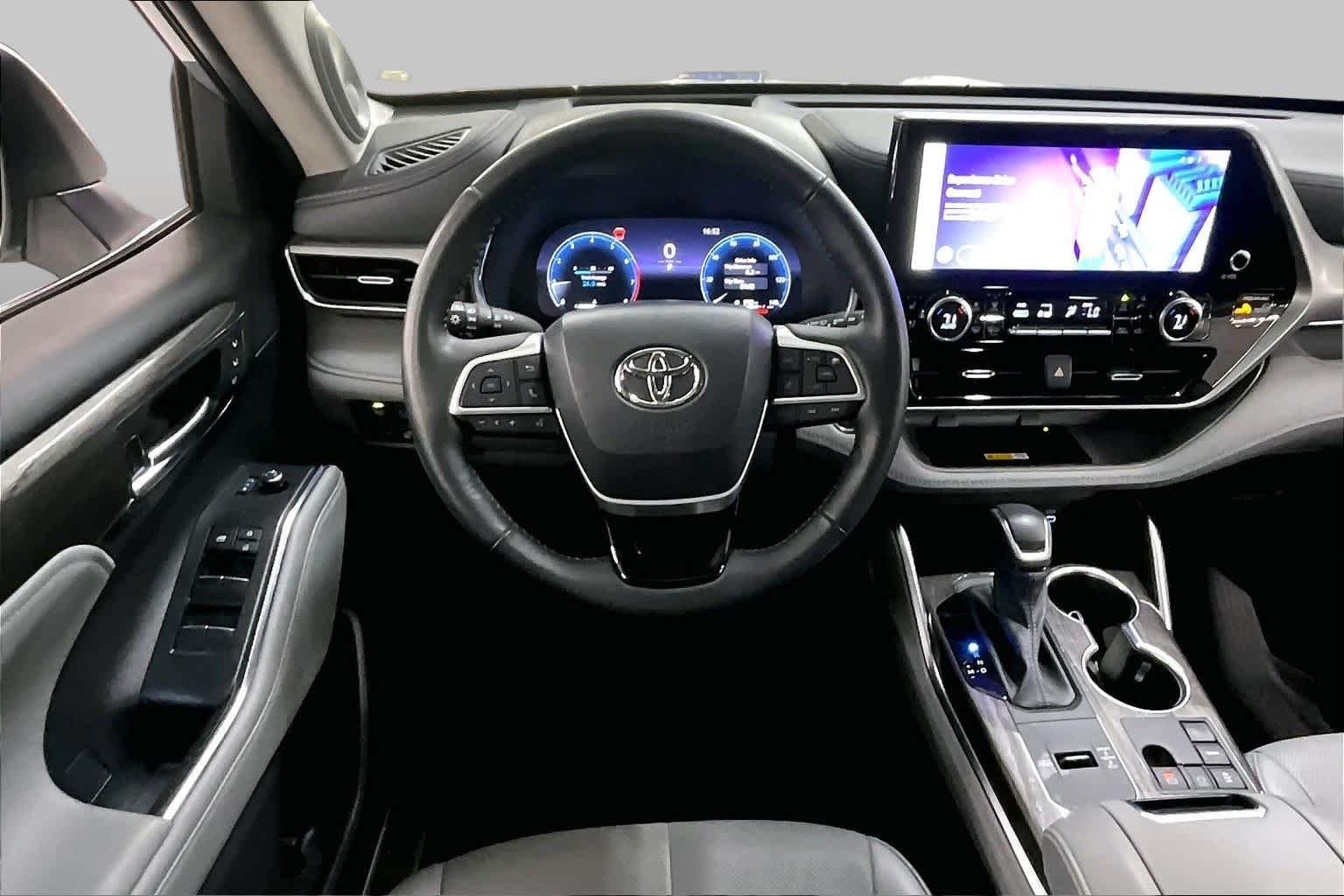 Used 2023 Celestial Silver Metallic Toyota Platinum image 6