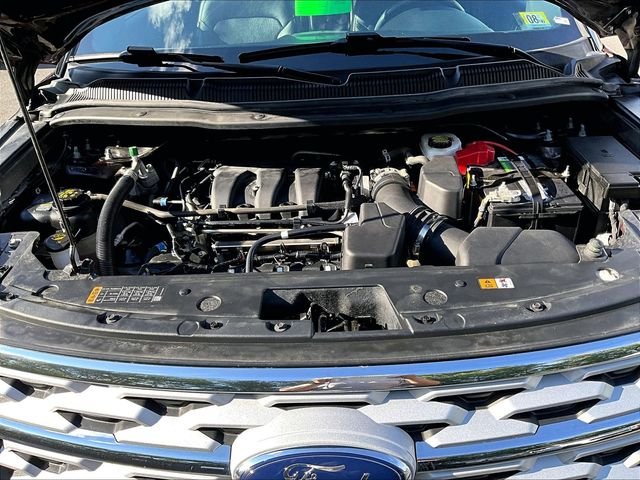 Used 2018 Red Ford XLT image 10