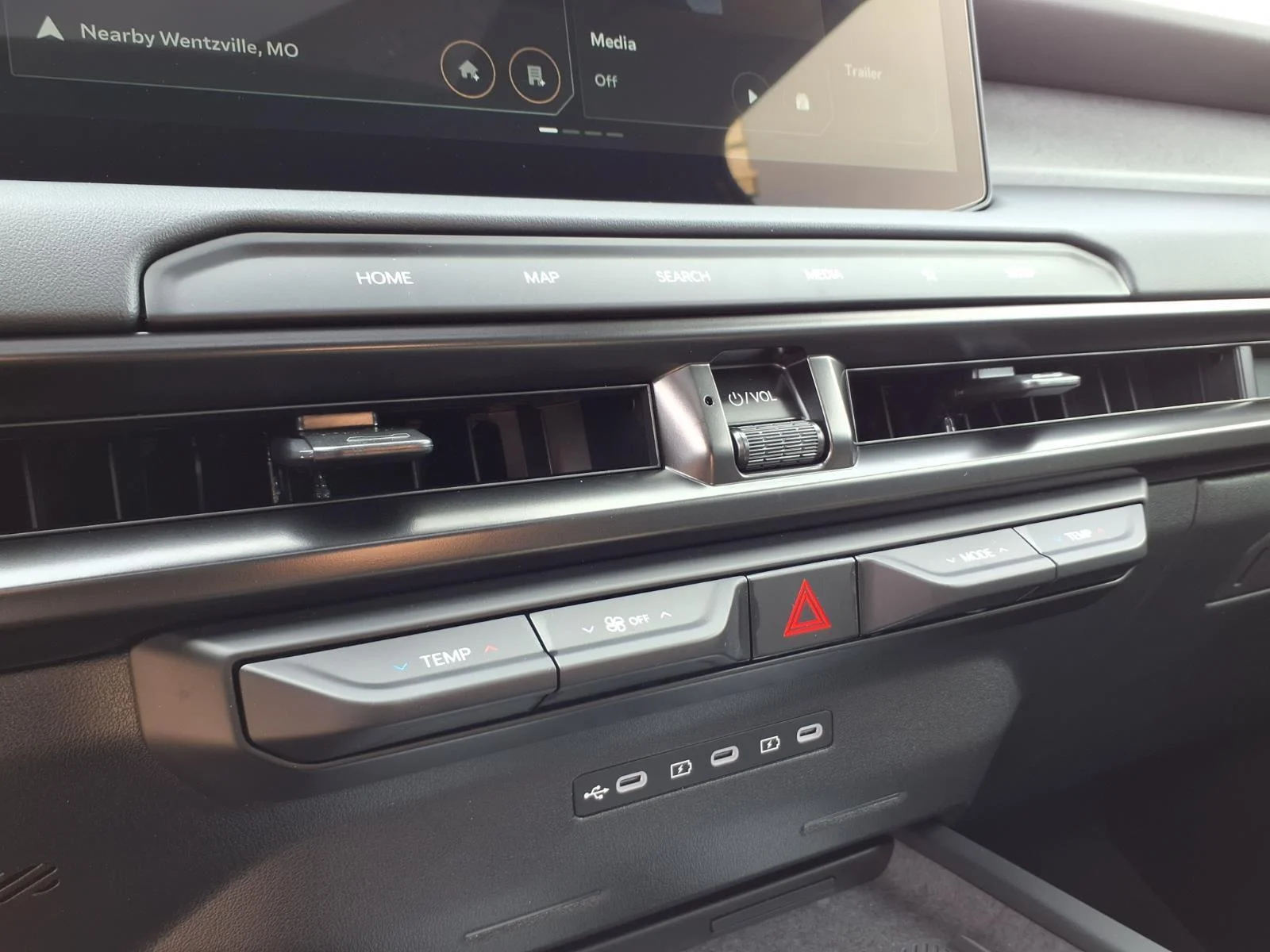 New 2027 Terrain Brown Kia X-Line EX image 17