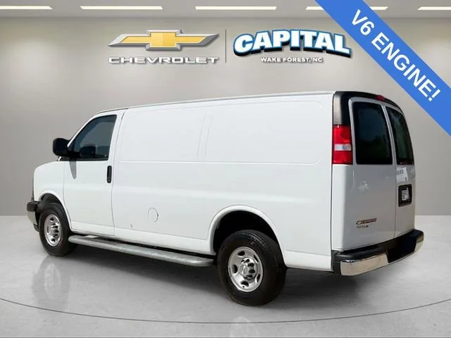 Used 2024 Summit White Chevrolet WT image 3