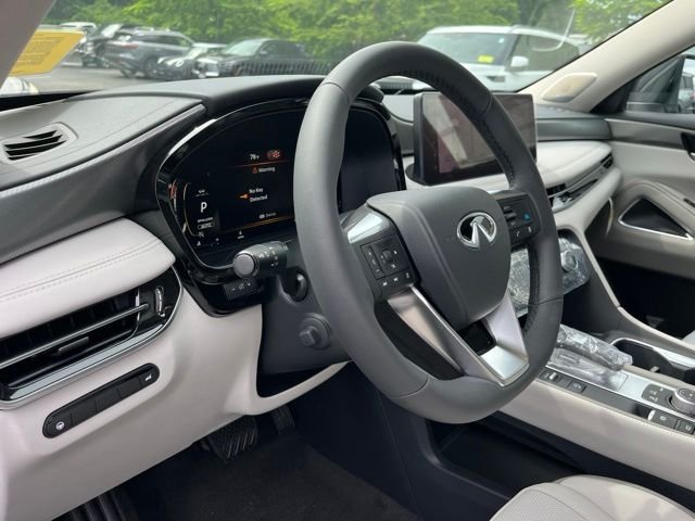 New 2027 MOONBOW BLUE INFINITI Luxe AWD image 11
