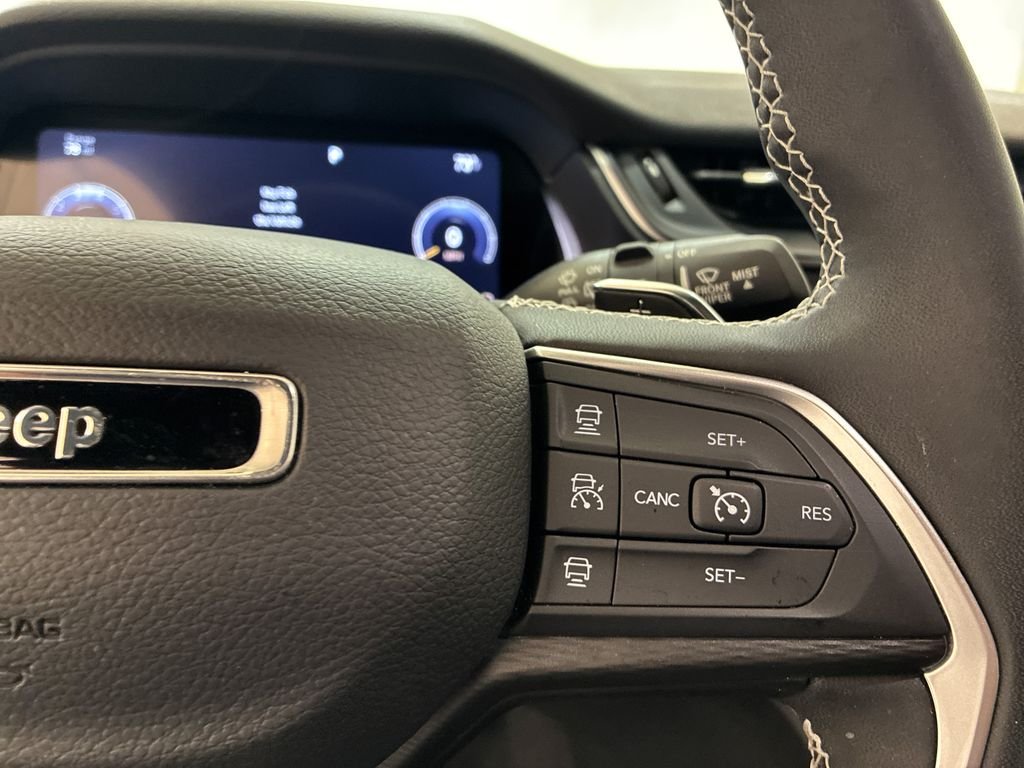 Used 2023 Silver Jeep Altitude X image 23