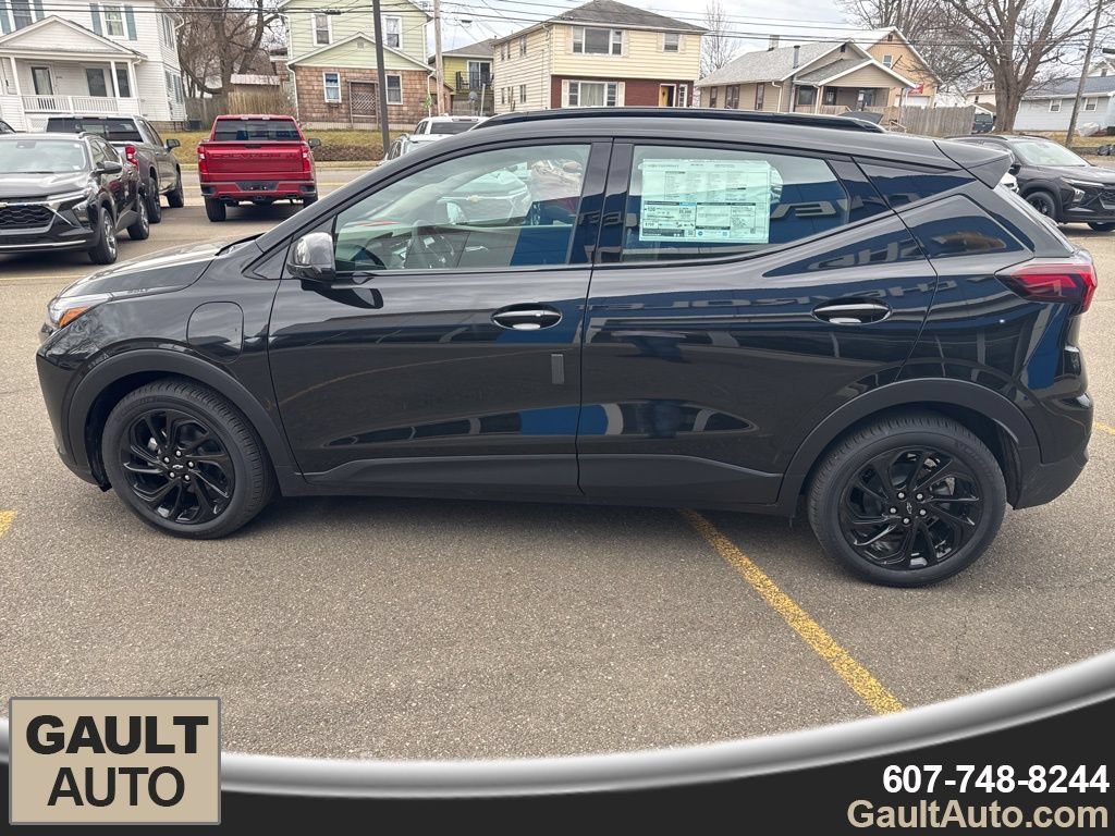 2027 Chevrolet Bolt RS - Photo 6