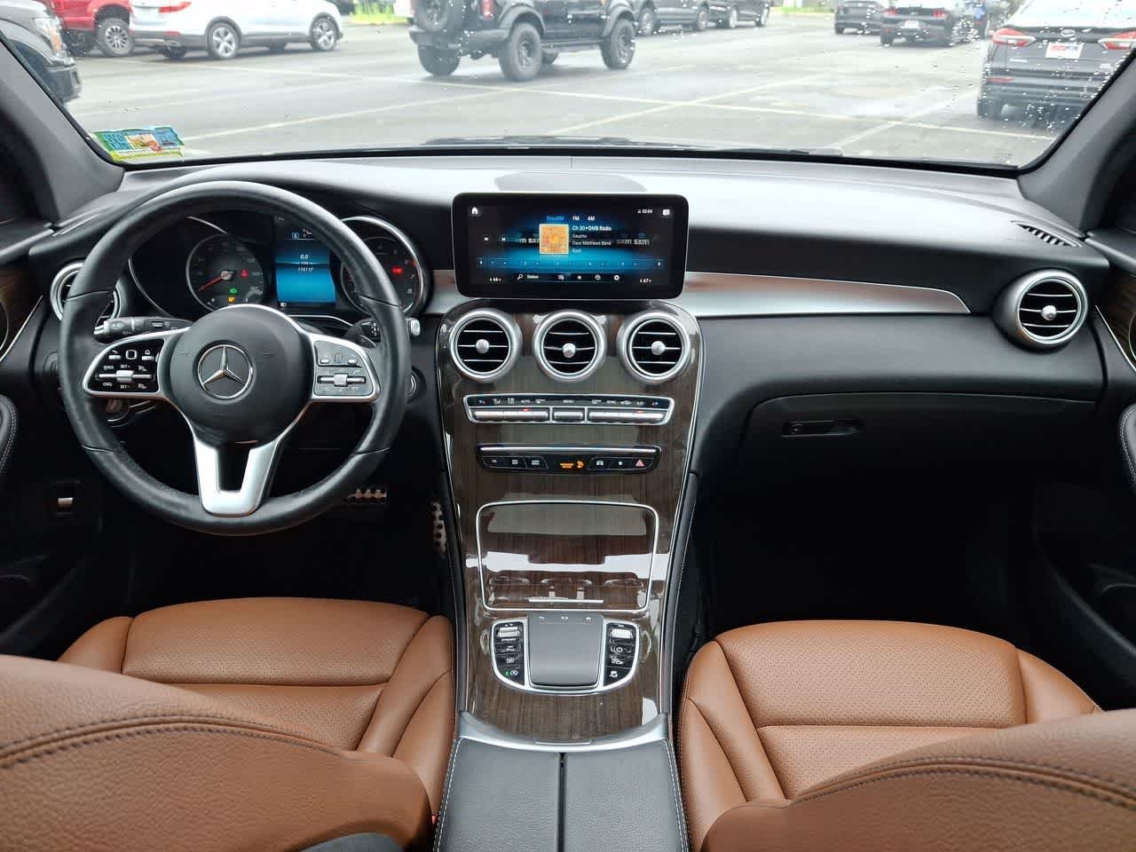 Used 2020 Obsidian Black Metallic Mercedes-Benz GLC 300 image 10