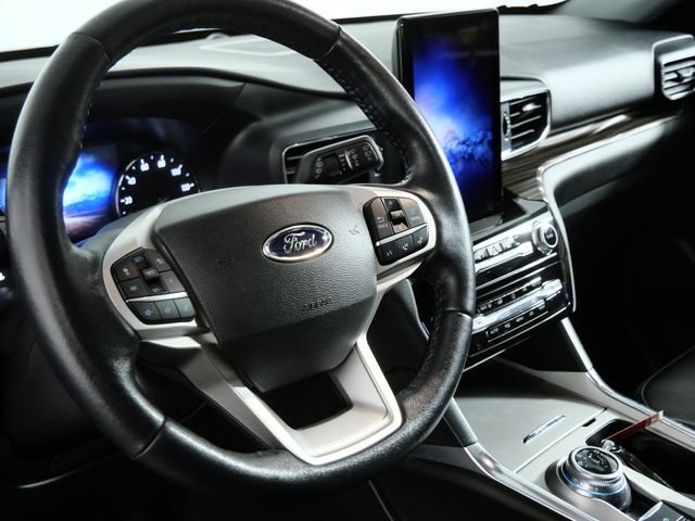 Used 2023 Gray Ford Limited image 19