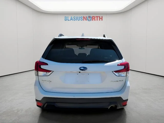 Used 2022 White Subaru Premium image 6