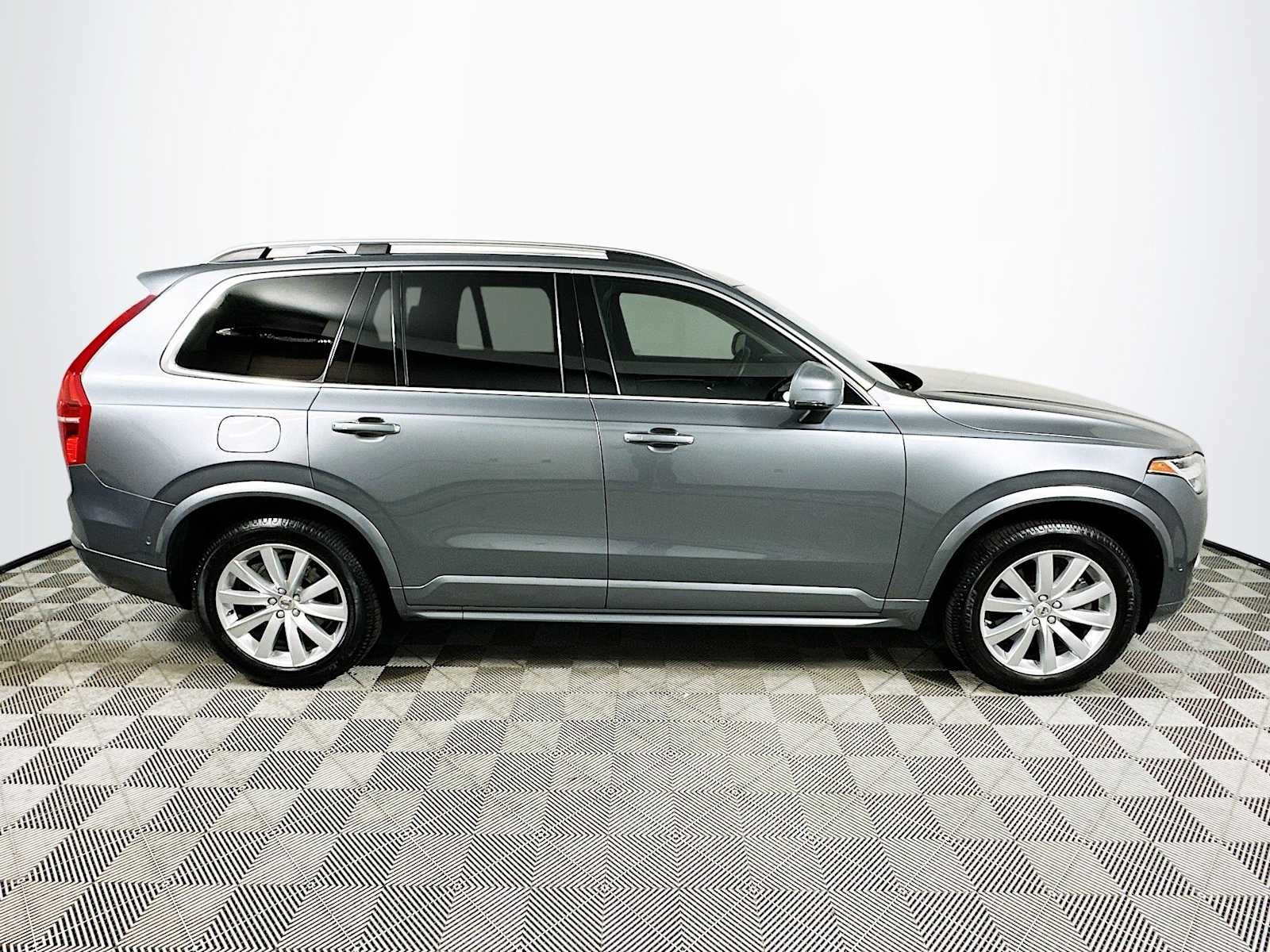 Certified Used 2019 Osmium Grey Metallic Volvo Momentum image 8