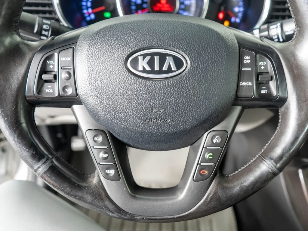 2012 Kia Optima EX - Photo 17