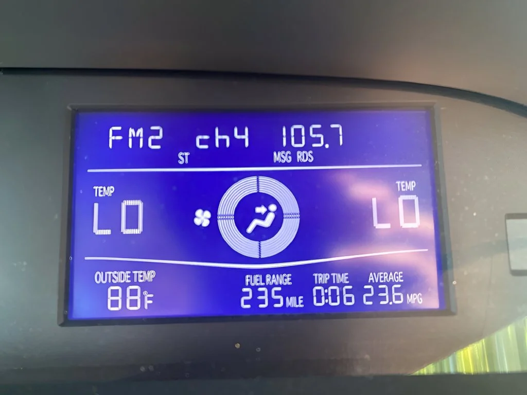 Used 2007 Silver Toyota XL image 26