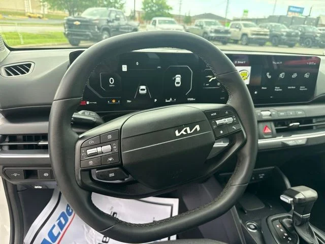 Used 2025 White Kia EX image 15