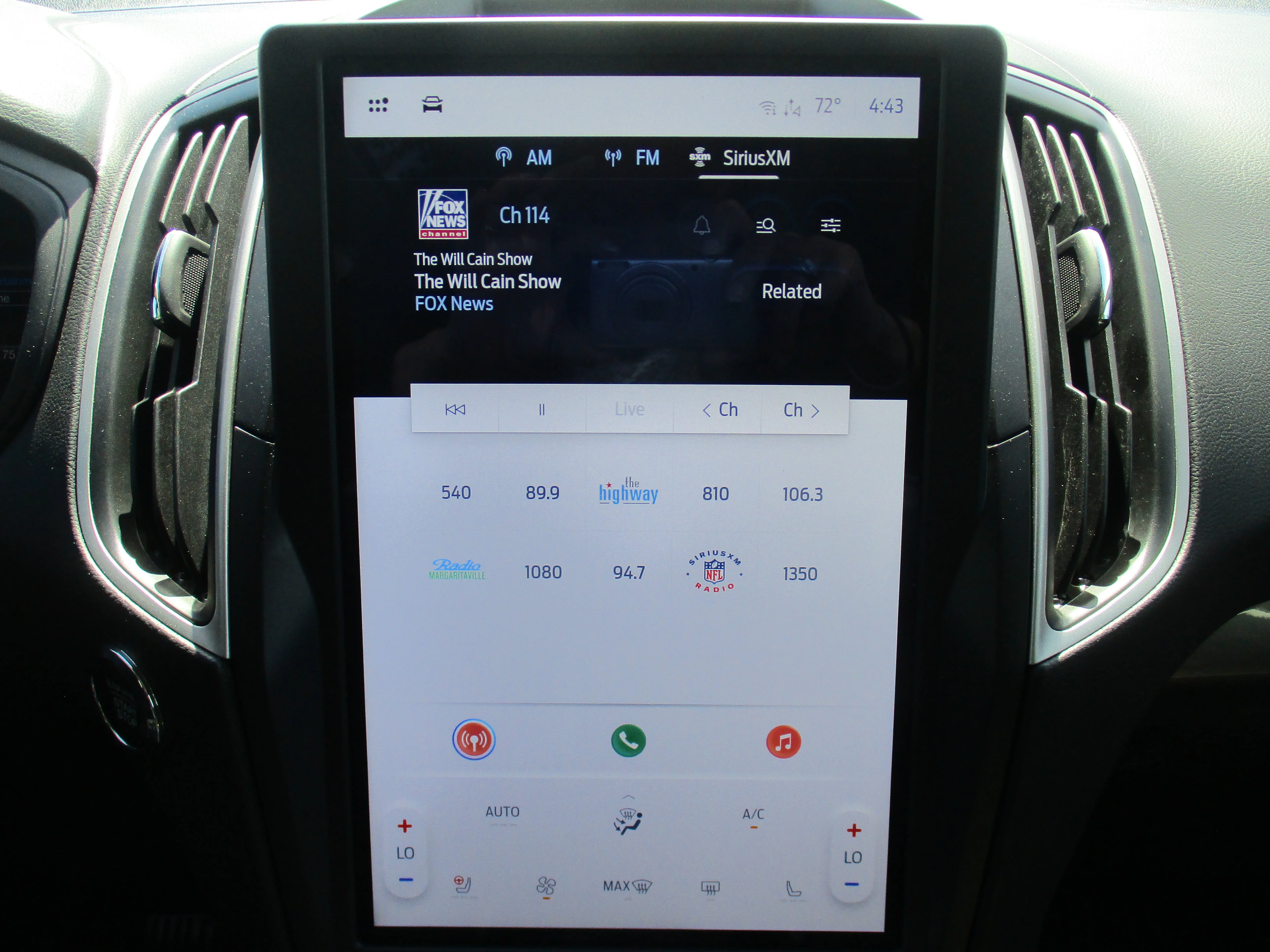 Used 2023 Star White Metallic Tri-Coat Ford SEL image 20