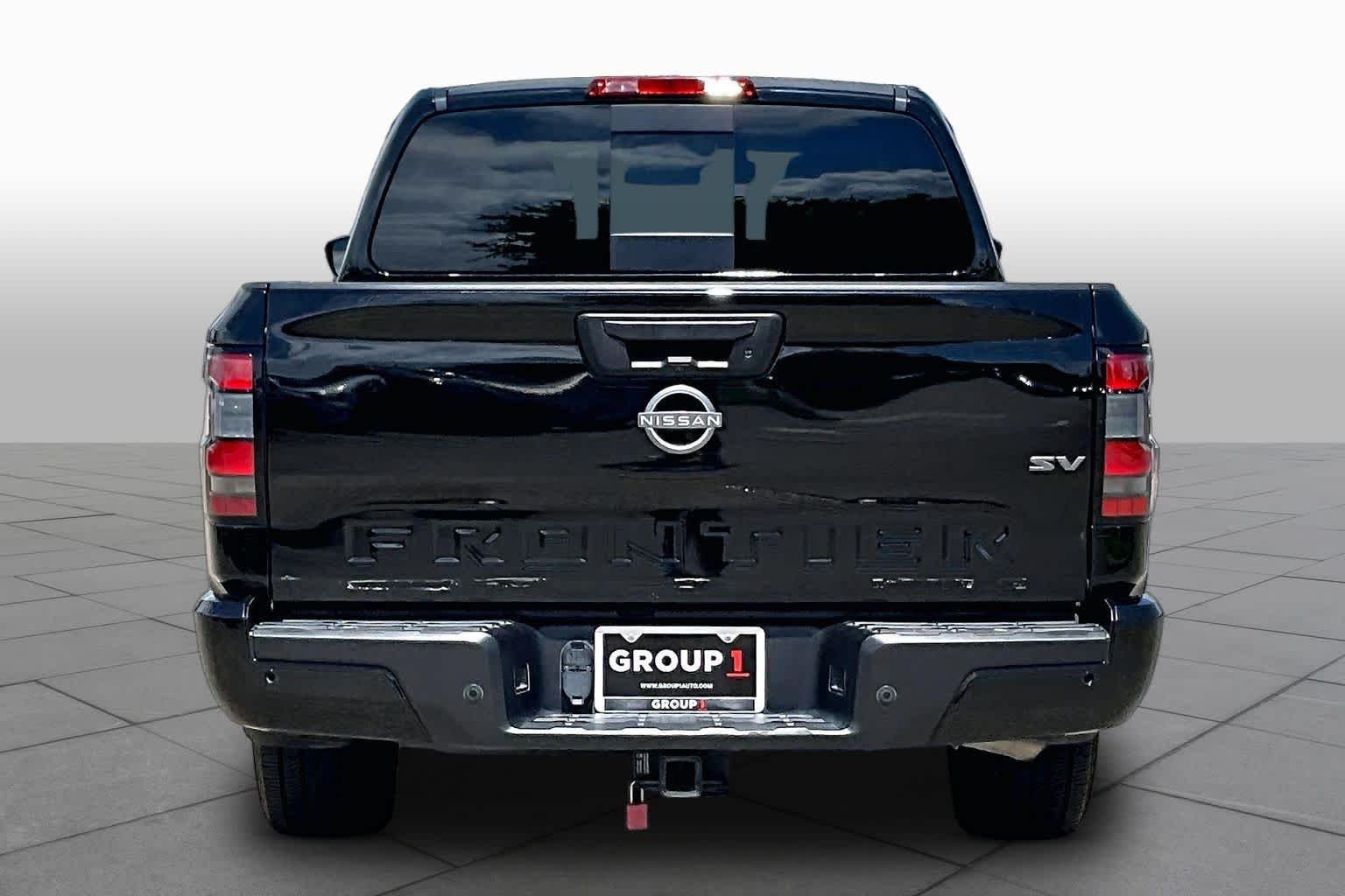 Used 2023 Super Black Nissan SV image 5