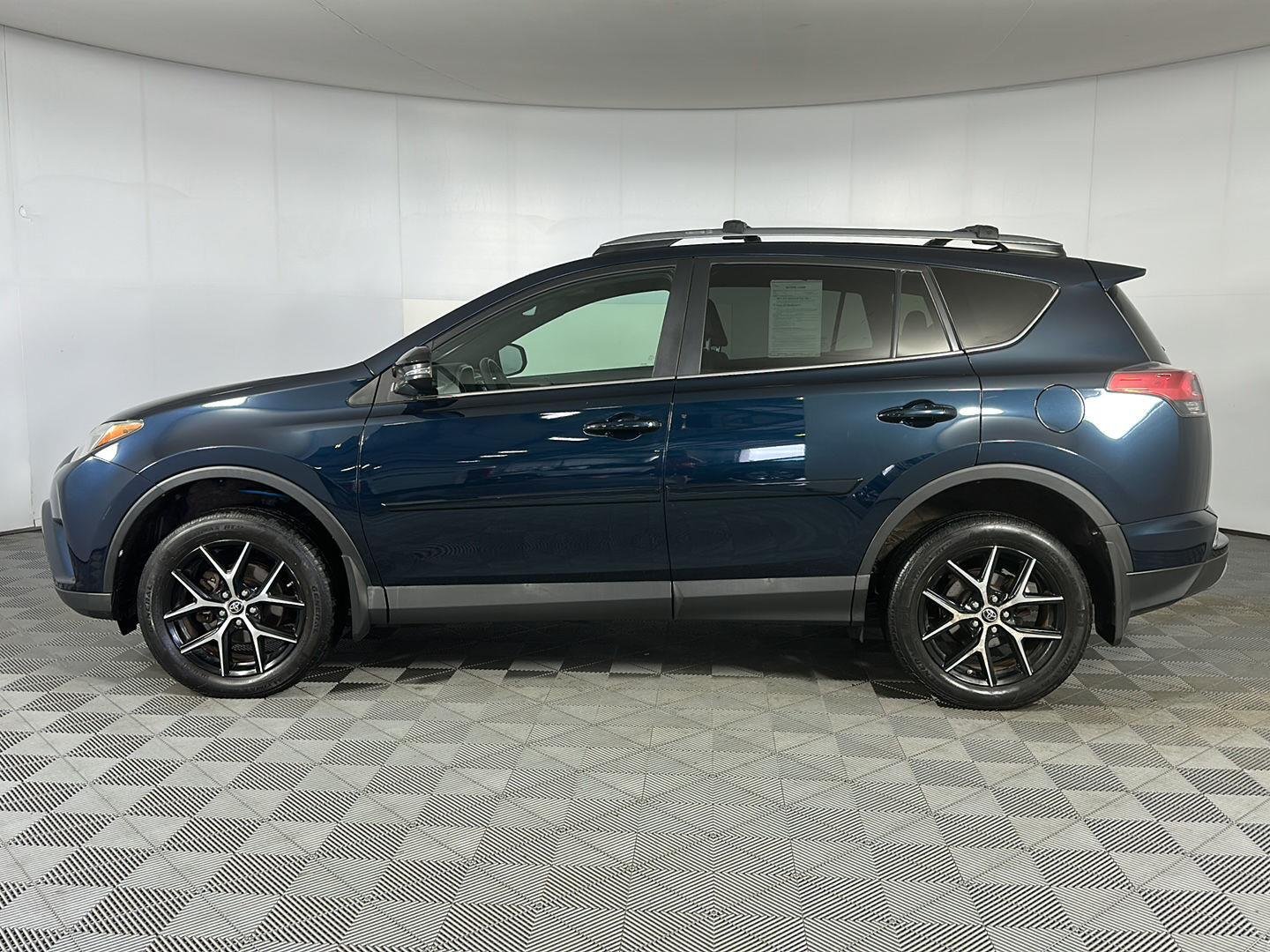 Used 2017 Galactic Aqua Mica Toyota SE image 4