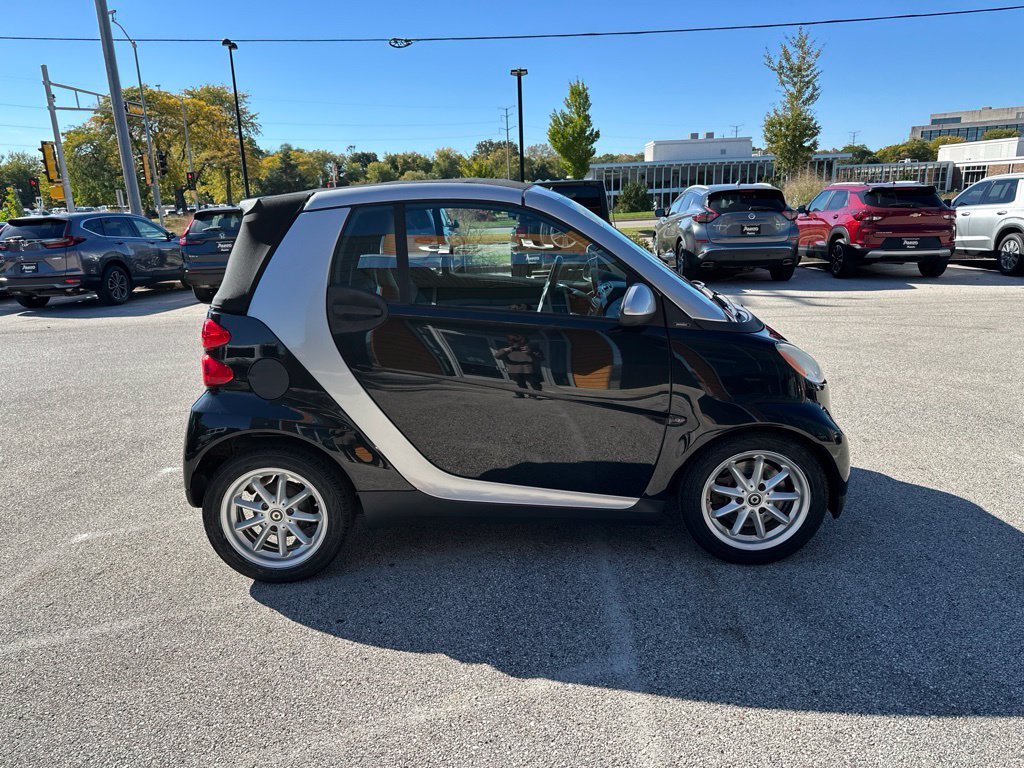 Used 2009 Silver smart Passion image 7