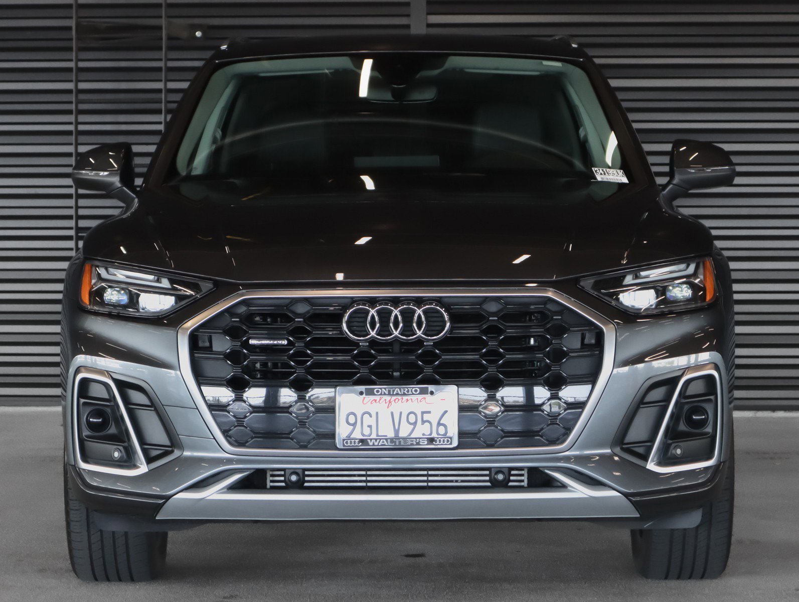 Used 2023 Daytona Gray Pearl Effect Audi S line Premium image 13