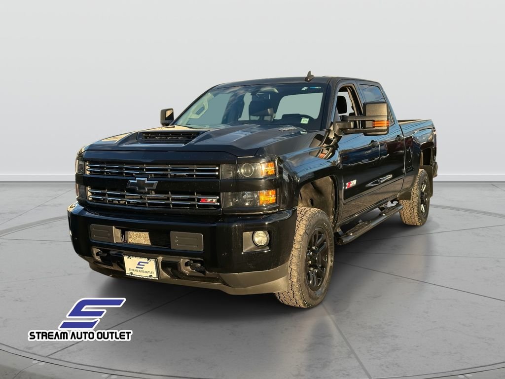 2018 Chevrolet Silverado 2500HD LTZ photo 3