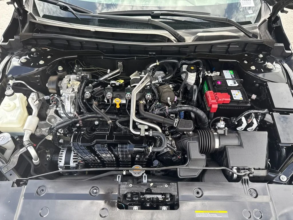 Used 2023 Black Nissan 2.5 SV image 6