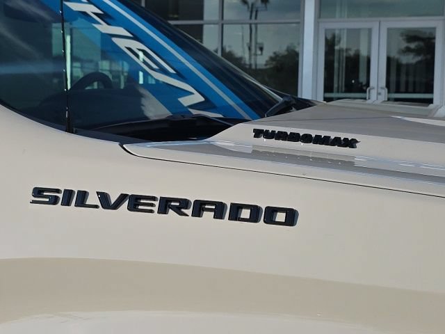 New 2026 White Sands Chevrolet Custom image 13