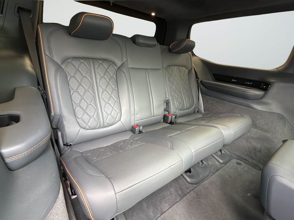 Used 2022 White Jeep Series III image 10