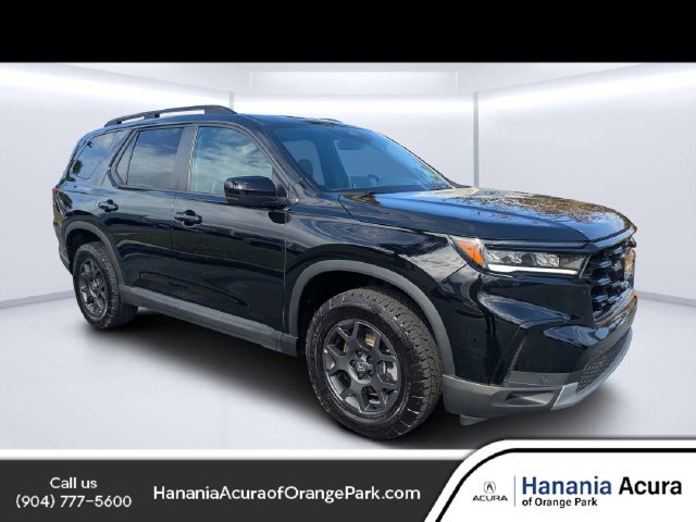 Used 2025 Crystal Black Pearl Honda TrailSport image 1