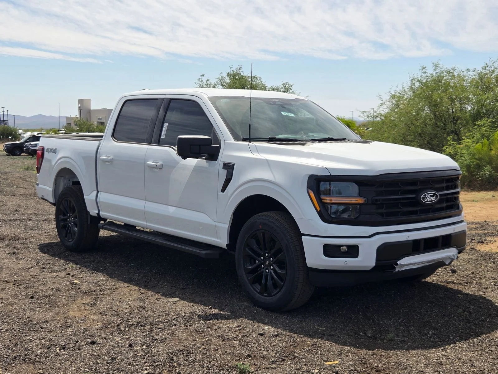 New 2026 Oxford White Ford XLT image 3