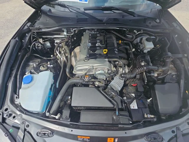 Used 2017  Mazda Grand Touring image 27