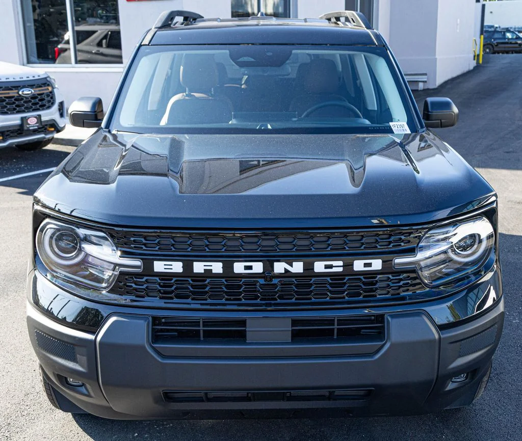 New 2026 Black Ford Outer Banks image 9