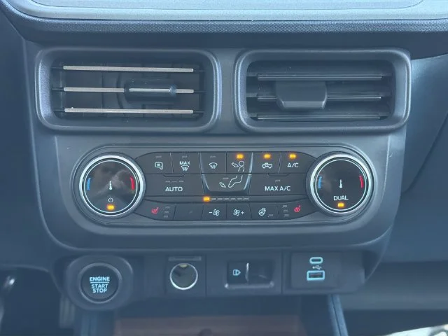 Used 2024 Gray Ford Lariat image 21