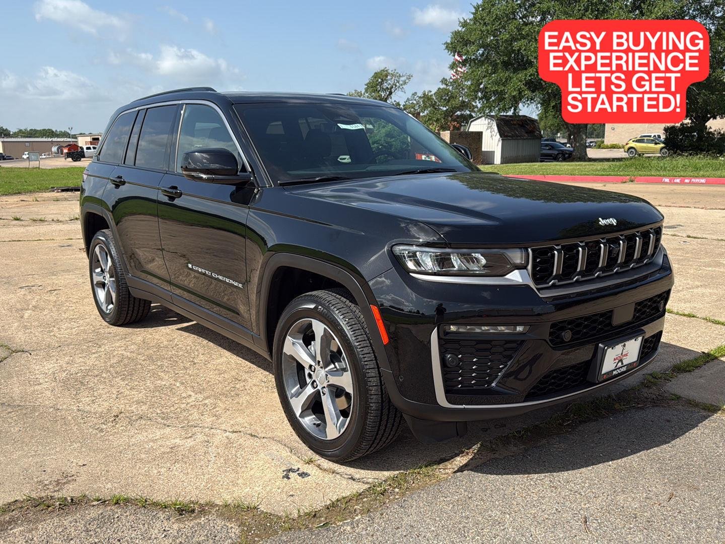 New 2026 Diamond Black Crystal Pearlcoat Jeep Limited image 1