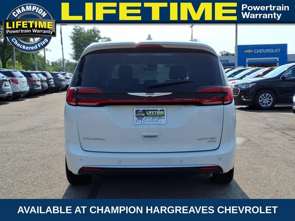 Used 2021 White Chrysler Limited AWD image 7