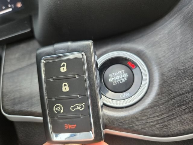 Used 2021 Black Jeep Limited image 33