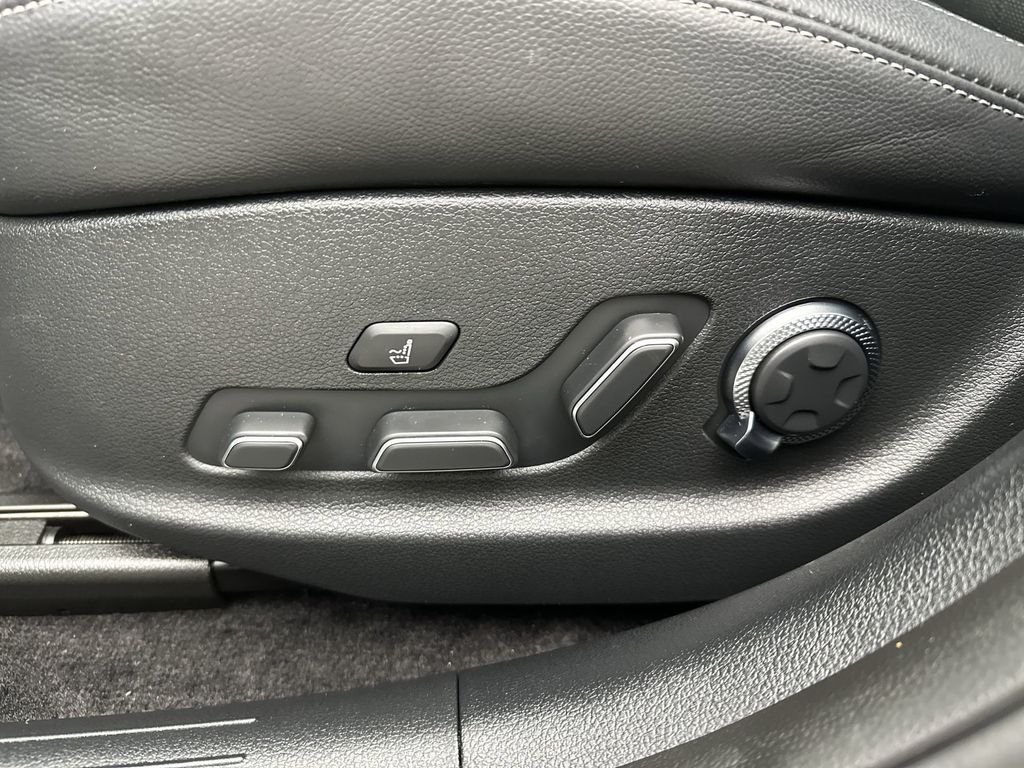 2024 GENESIS Electrified G80 Base - Photo 13