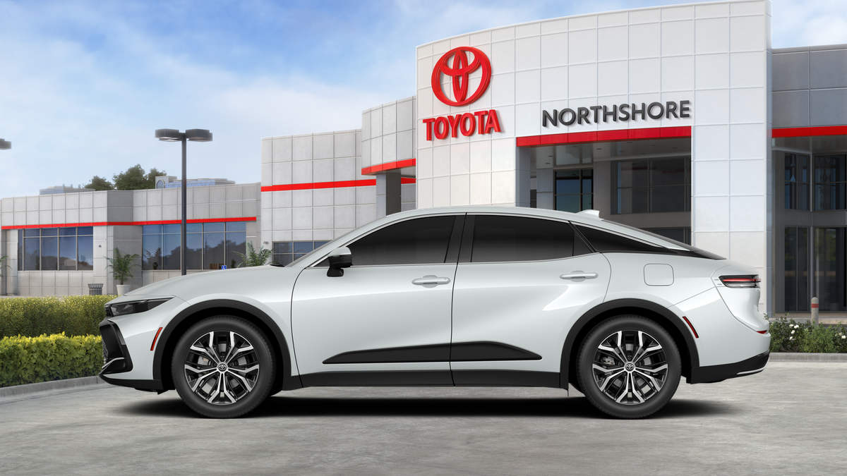New 2026 Oxygen White Toyota XLE image 11