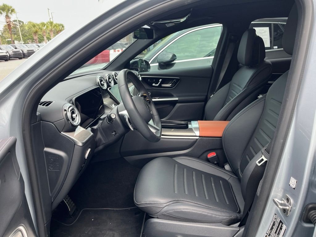 Used 2026 Silver Mercedes-Benz GLC 300 image 9
