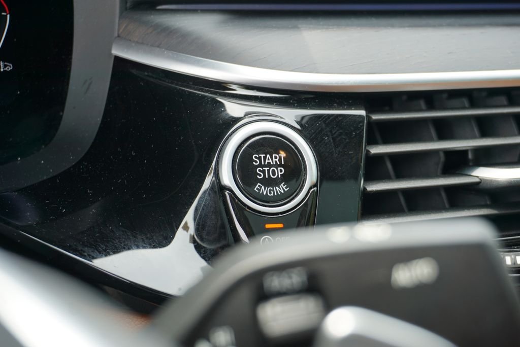 Used 2023 Black Sapphire Metallic BMW 530i xDrive image 32