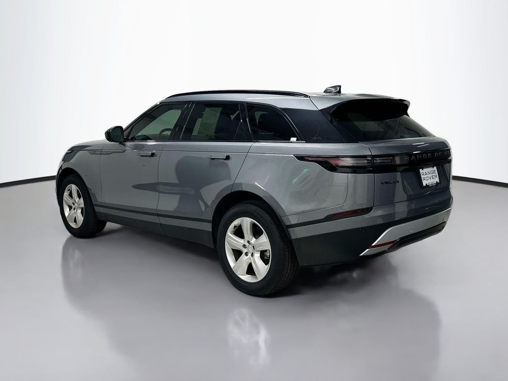 Used 2025  Land Rover S image 3