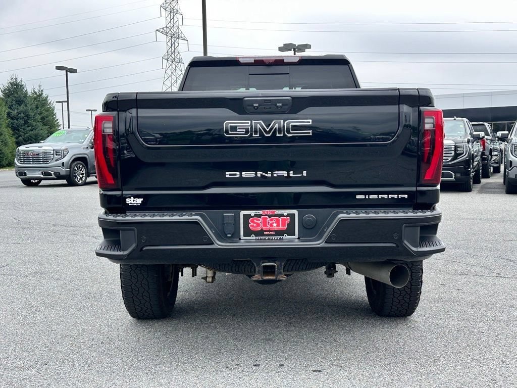 Used 2024 Onyx Black GMC Denali image 10