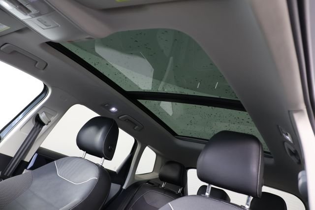 Used 2024 Gray Volkswagen 1.5T SE image 19