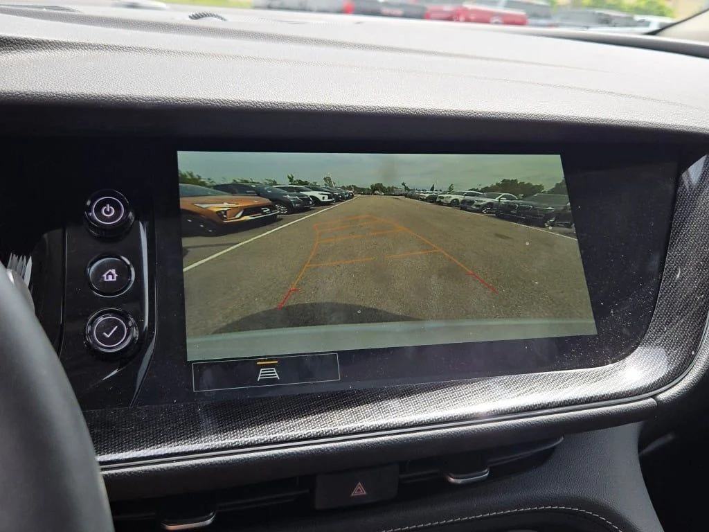 Used 2023 White Buick Essence image 31