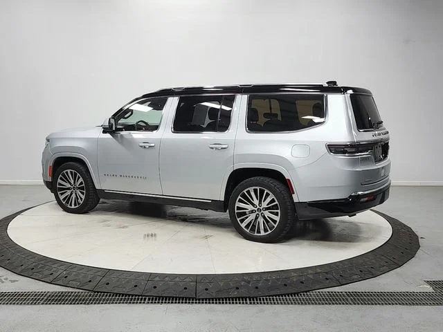 Used 2022 Silver Jeep Series III image 5