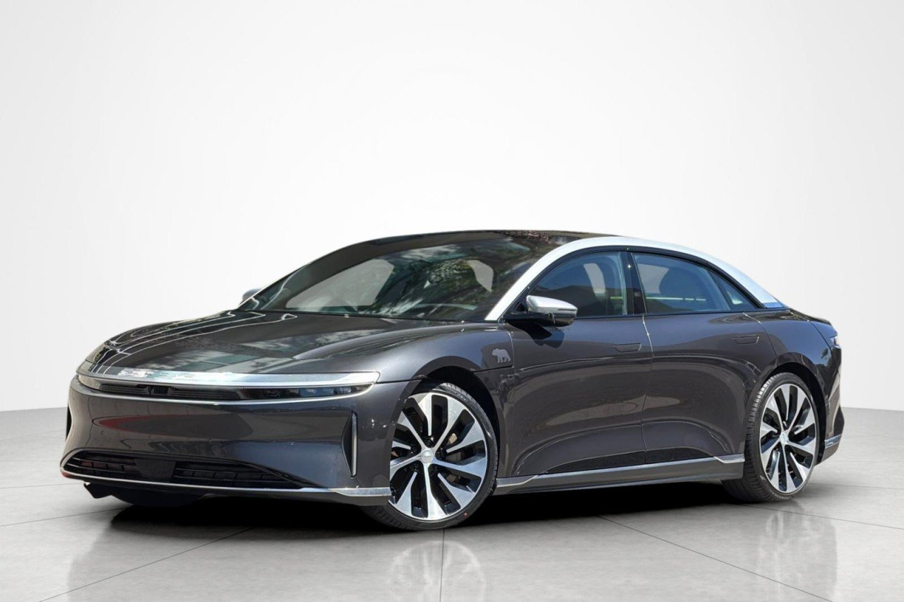 Used 2022 GRAY Lucid Grand Touring image 1