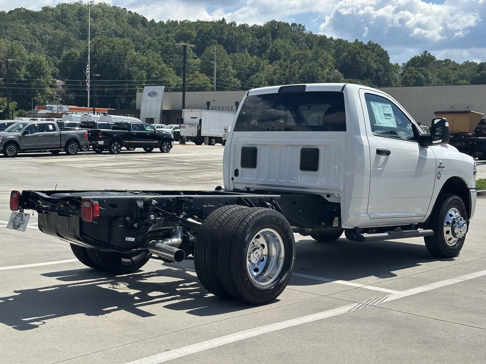 2026 RAM 3500 Chassis Tradesman - Photo 7